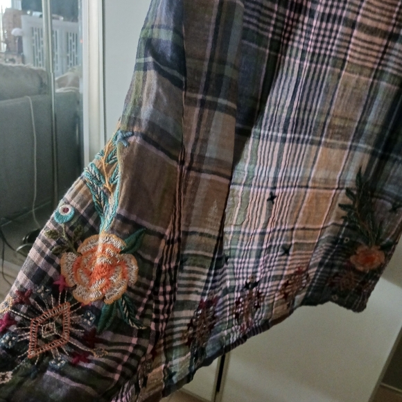 Shirt Dress/ Kimono Style with Exclusive Embroidery. - Picture 11 of 15